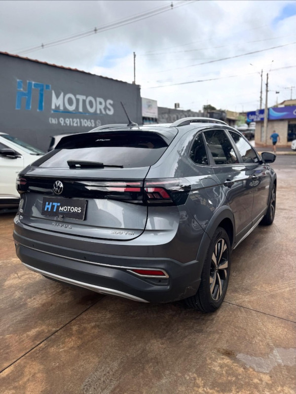 VOLKSWAGEN Nivus 1.0 4P FLEX 200 TSI HIGHLINE TURBO AUTOMÁTICO