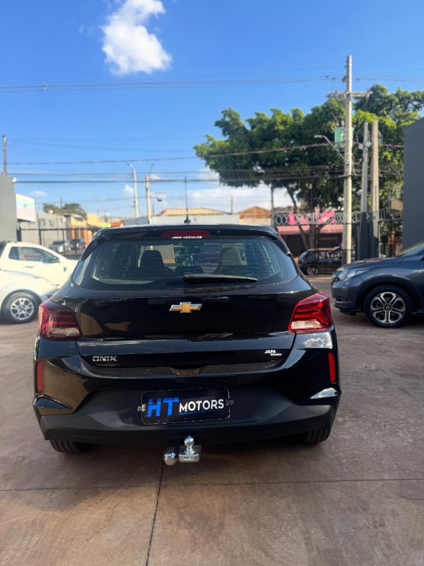 CHEVROLET Onix Hatch 1.0 12V 4P FLEX