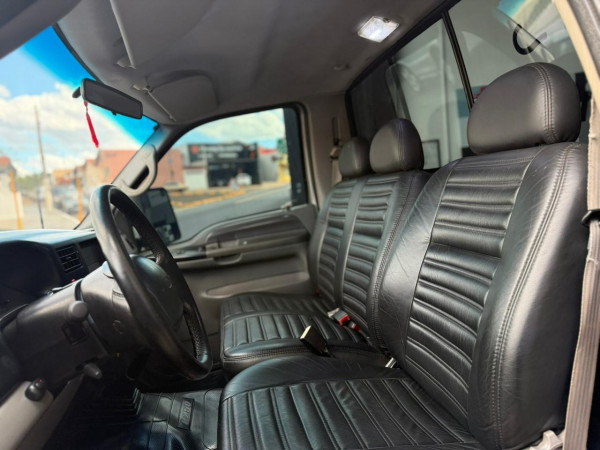 FORD F-250 4.2 XL CABINE SIMPLES