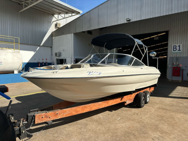 BAYLINER 215 N/D BAYLINER 215 N/D