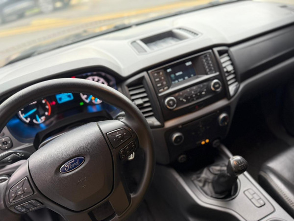 FORD Ranger 2.5 16V FLEX XLS CABINE DUPLA FORD Ranger 2.5 16V FLEX XLS CABINE DUPLA