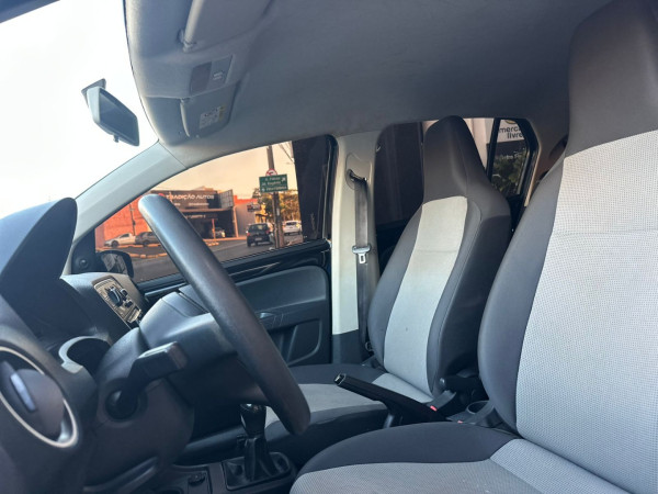 VOLKSWAGEN UP 1.0 12V TAKE FLEX VOLKSWAGEN UP 1.0 12V TAKE FLEX