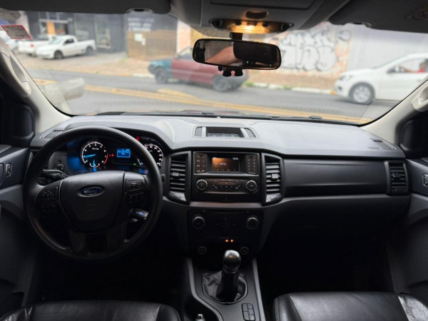 FORD Ranger 2.5 16V FLEX XLS CABINE DUPLA FORD Ranger 2.5 16V FLEX XLS CABINE DUPLA