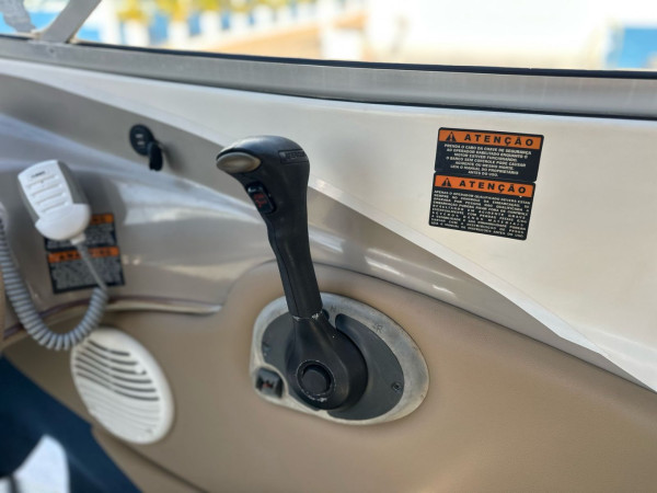 BAYLINER 215 N/D BAYLINER 215 N/D