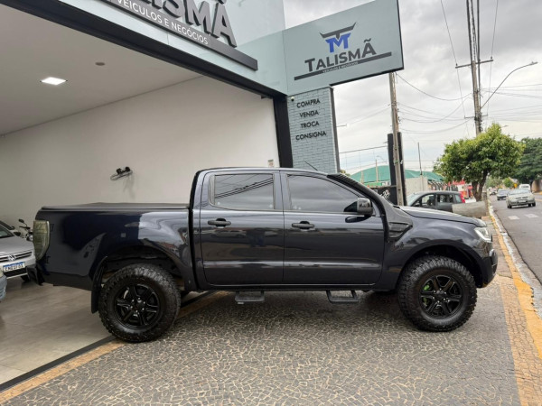 FORD Ranger 2.5 16V FLEX XLS CABINE DUPLA FORD Ranger 2.5 16V FLEX XLS CABINE DUPLA