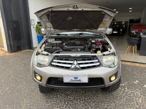 MITSUBISHI L 200 Triton 3.2 16V HPE 4X4 CABINE DUPLA TURBO DIESEL INTERCOOLER