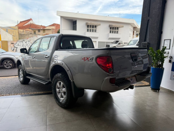 MITSUBISHI L 200 Triton 3.2 16V HPE 4X4 CABINE DUPLA TURBO DIESEL INTERCOOLER