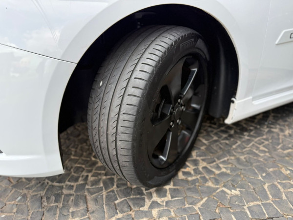 CHEVROLET Cruze Hatch 1.8 16V 4P LT SPORT6 FLEX AUTOMÁTICO