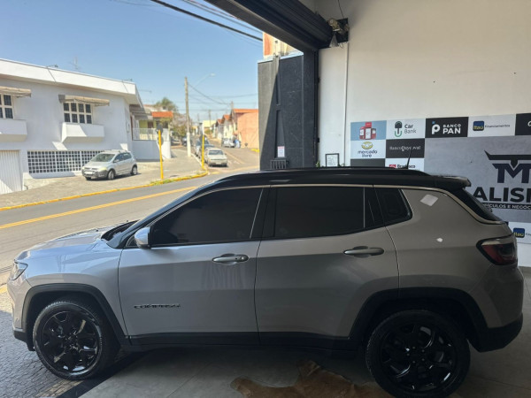 JEEP Compass 2.0 16V 4P LONGITUDE FLEX AUTOMÁTICO JEEP Compass 2.0 16V 4P LONGITUDE FLEX AUTOMÁTICO