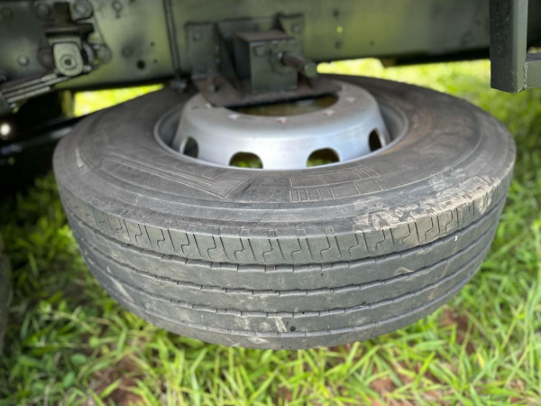 MERCEDES-BENZ LP-321 Modelo sem Versão