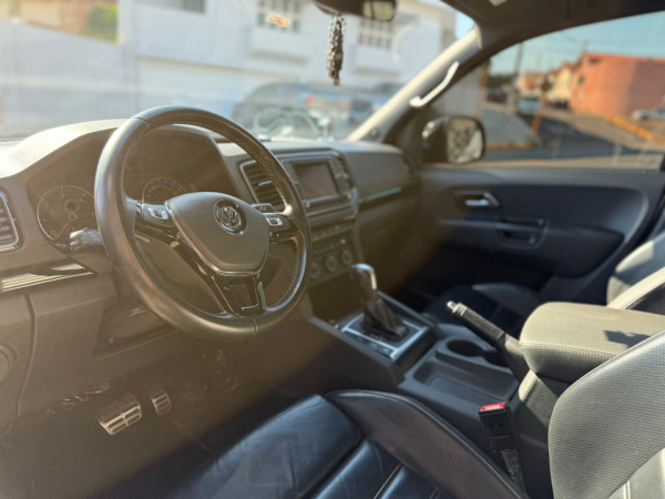 VOLKSWAGEN Amarok 3.0 V6 CABINE DUPLA HIGHLINE EXTREME 4X4 TURBO INTERCOOLER AUTOMÁTICO