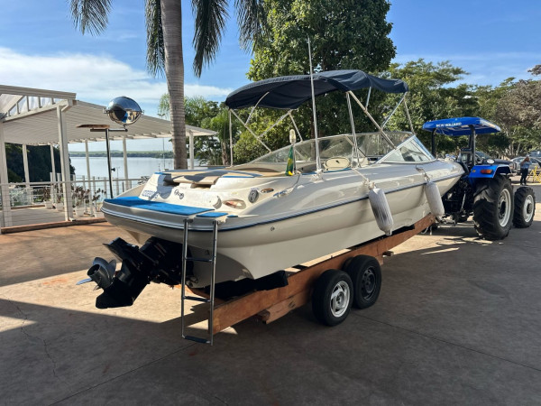 BAYLINER 215 N/D BAYLINER 215 N/D