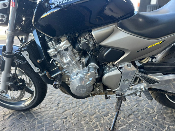 HONDA CB 600 F HORNET SEM ABS HONDA CB 600 F HORNET SEM ABS