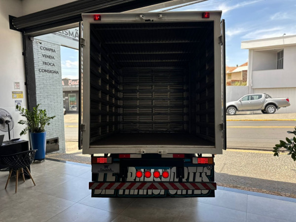 KIA Bongo 2.5 K-2500 CABINE SIMPLES KIA Bongo 2.5 K-2500 CABINE SIMPLES