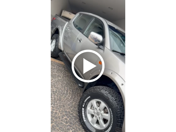 MITSUBISHI L 200 Triton 3.2 16V HPE 4X4 CABINE DUPLA TURBO DIESEL INTERCOOLER