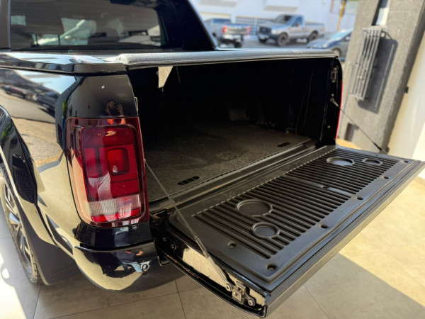 VOLKSWAGEN Amarok 3.0 V6 CABINE DUPLA HIGHLINE EXTREME 4X4 TURBO INTERCOOLER AUTOMÁTICO