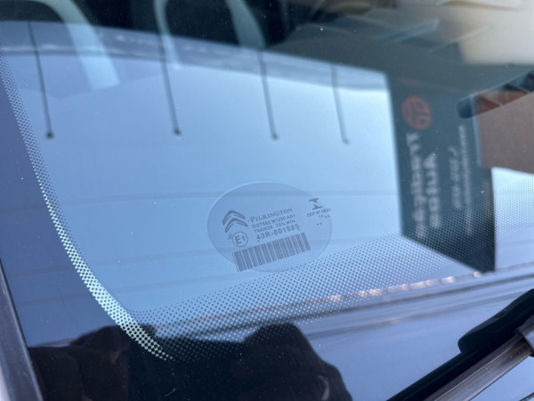 CITROEN C3 1.6 4P TENDANCE FLEX AUTOMÁTICO CITROEN C3 1.6 4P TENDANCE FLEX AUTOMÁTICO