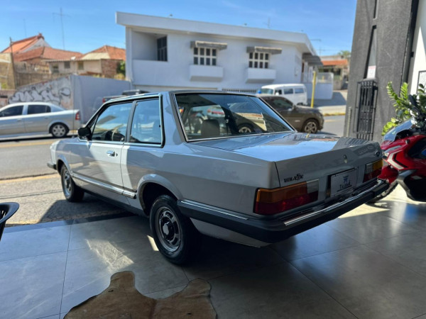 FORD Del Rey 1.6 SERIE PRATA FORD Del Rey 1.6 SERIE PRATA