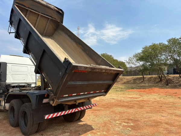 VOLKSWAGEN 25-420 SC SC V-TRONIC VOLKSWAGEN 25-420 SC SC V-TRONIC