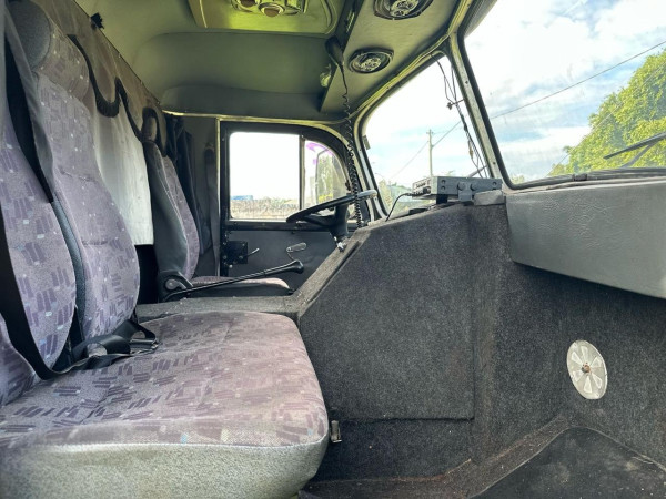 MERCEDES-BENZ LP-321 Modelo sem Versão