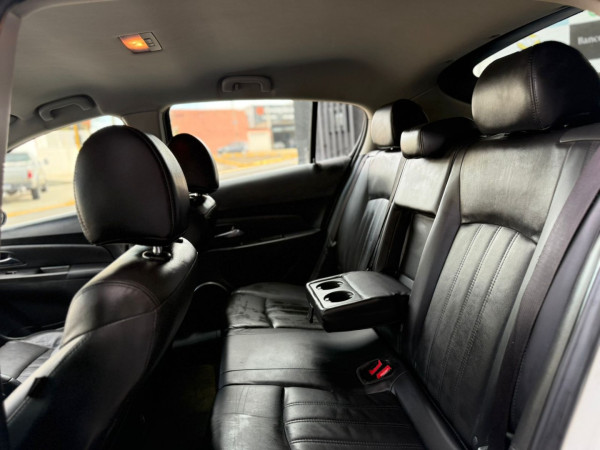 CHEVROLET Cruze Hatch 1.8 16V 4P LT SPORT6 FLEX AUTOMÁTICO