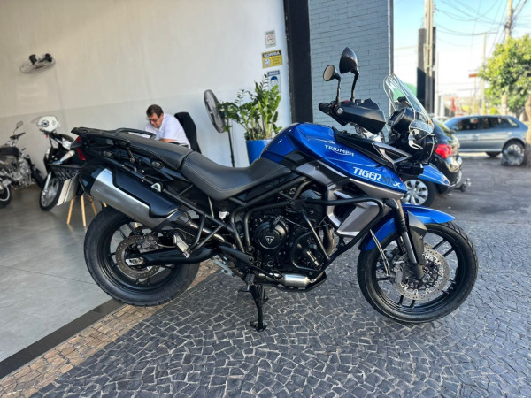 TRIUMPH Tiger 800 XRX TRIUMPH Tiger 800 XRX