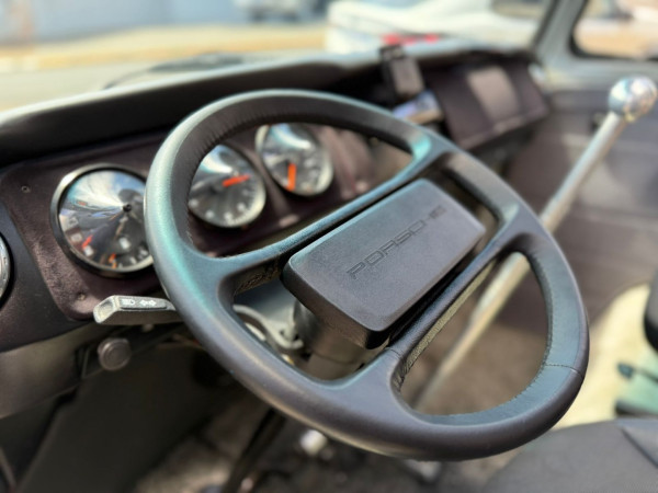 VOLKSWAGEN Kombi 1.6 FURGÃO