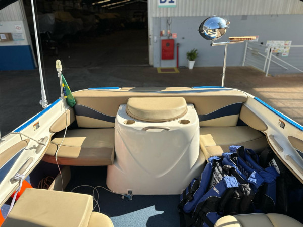 BAYLINER 215 N/D BAYLINER 215 N/D