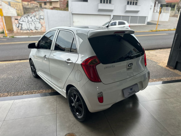 KIA Picanto 1.0 12V 4P FLEX EX KIA Picanto 1.0 12V 4P FLEX EX