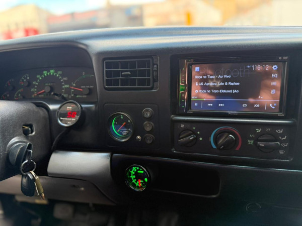 FORD F-250 4.2 XL CABINE SIMPLES