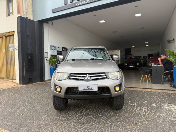 MITSUBISHI L 200 Triton 3.2 16V HPE 4X4 CABINE DUPLA TURBO DIESEL INTERCOOLER