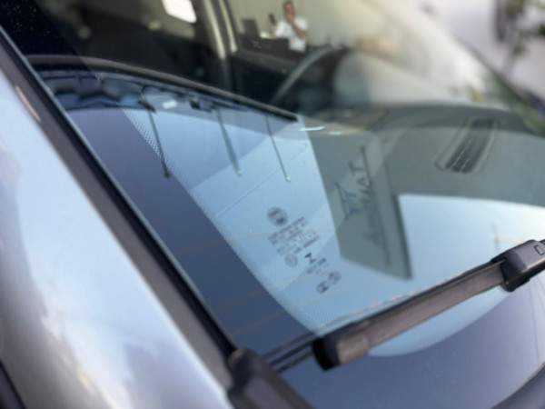 FIAT Grand Siena 1.6 16V 4P FLEX ESSENCE DUALOGIC AUTOMATIZADO FIAT Grand Siena 1.6 16V 4P FLEX ESSENCE DUALOGIC AUTOMATIZADO