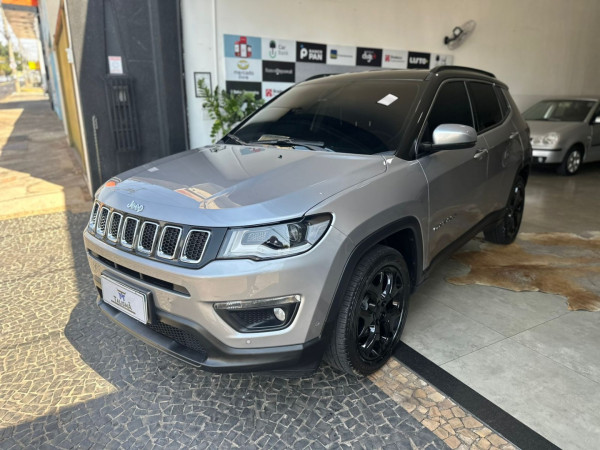 JEEP Compass 2.0 16V 4P LONGITUDE FLEX AUTOMÁTICO JEEP Compass 2.0 16V 4P LONGITUDE FLEX AUTOMÁTICO
