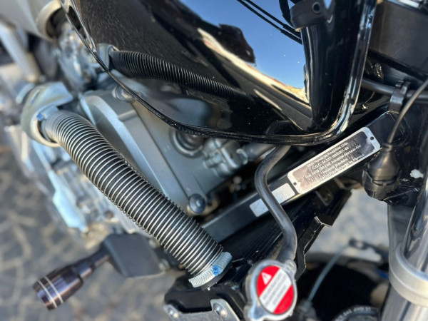 HONDA CB 600 F HORNET SEM ABS HONDA CB 600 F HORNET SEM ABS