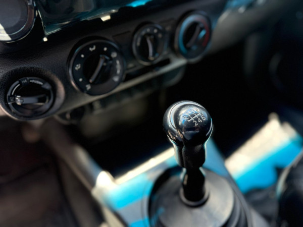 TOYOTA Hilux Caminhonete 2.8 4X4 DIESEL CABINE SIMPLES