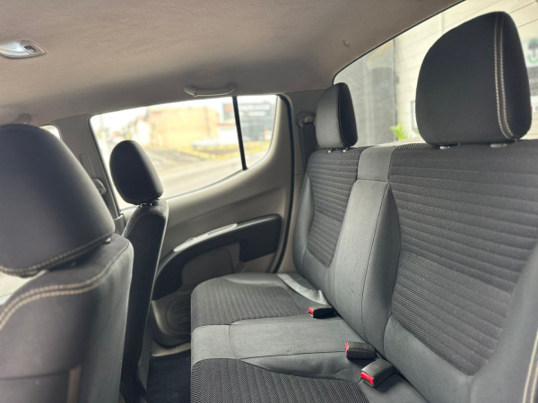 MITSUBISHI L 200 Triton 3.2 16V HPE 4X4 CABINE DUPLA TURBO DIESEL INTERCOOLER MITSUBISHI L 200 Triton 3.2 16V HPE 4X4 CABINE DUPLA TURBO DIESEL INTERCOOLER