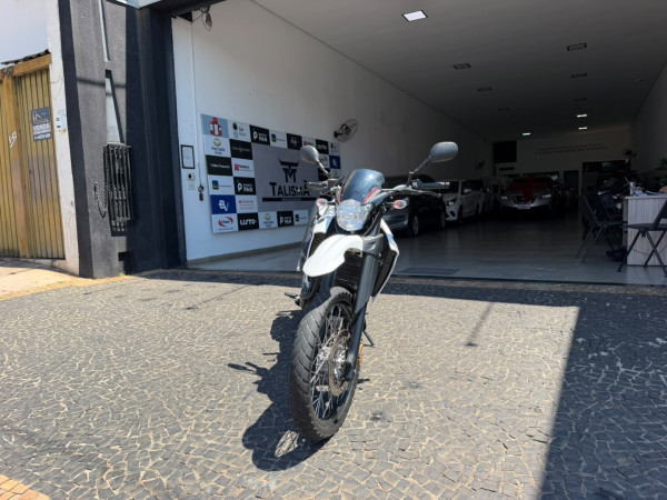 YAMAHA XT 660 R Modelo sem Versão