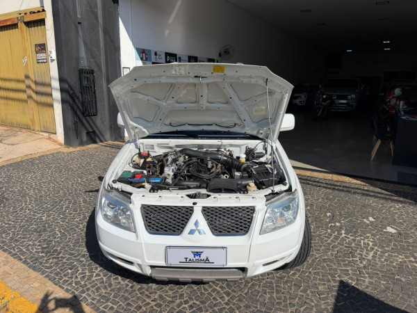 MITSUBISHI Pajero TR4 2.0 16V 4P