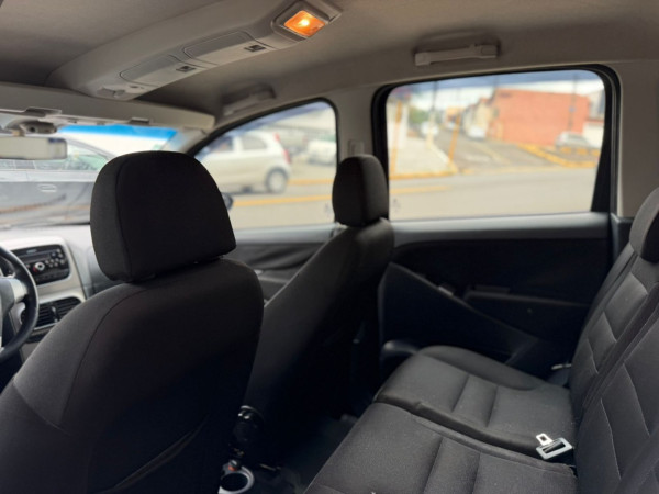 FIAT Idea 1.4 4P ATTRACTIVE FLEX