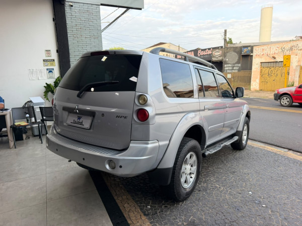 MITSUBISHI Pajero Sport 3.5 V6 24V 4P 4X4 HPE AUTOMÁTICO
