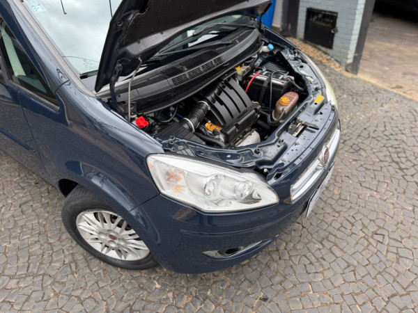 FIAT Idea 1.4 4P ATTRACTIVE FLEX