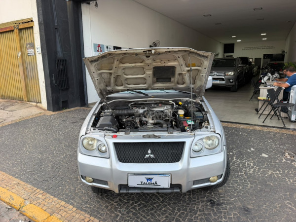 MITSUBISHI Pajero Sport 3.5 V6 24V 4P 4X4 HPE AUTOMÁTICO