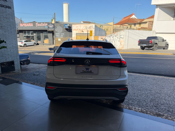 VOLKSWAGEN Nivus 1.0 4P FLEX 200 TSI HIGHLINE TURBO AUTOMÁTICO