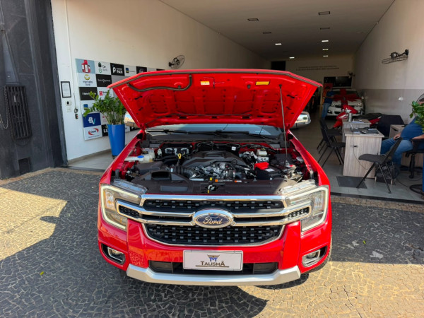 FORD Ranger 3.0 V6 4X4 LIMITED TURBO DIESEL CABINE DUPLA AUTOMÁTICO