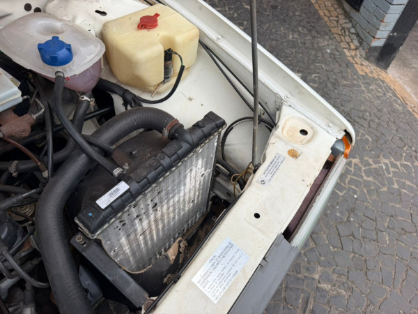 VOLKSWAGEN Gol 1.0