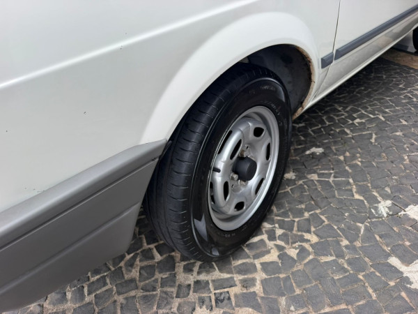 VOLKSWAGEN Gol 1.0