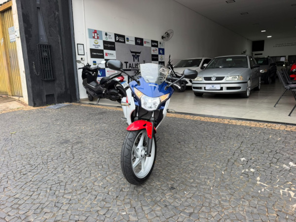 HONDA CBR 250 R