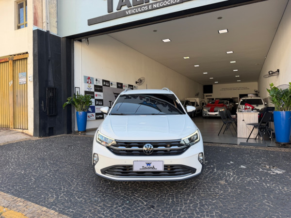 VOLKSWAGEN Nivus 1.0 4P FLEX 200 TSI HIGHLINE TURBO AUTOMÁTICO