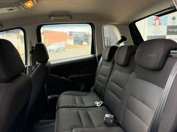 FIAT Idea 1.4 4P ATTRACTIVE FLEX