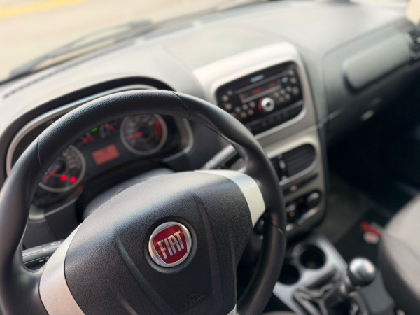 FIAT Idea 1.4 4P ATTRACTIVE FLEX